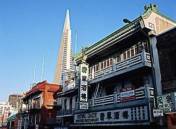 《雷神之锤》增强版今日上市 PC老玩家可免费升级